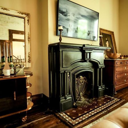 Henrie House I Luxury 4Br Downtown Historic Gem With Library & Patio Villa แนชวิลล์ ภายนอก รูปภาพ